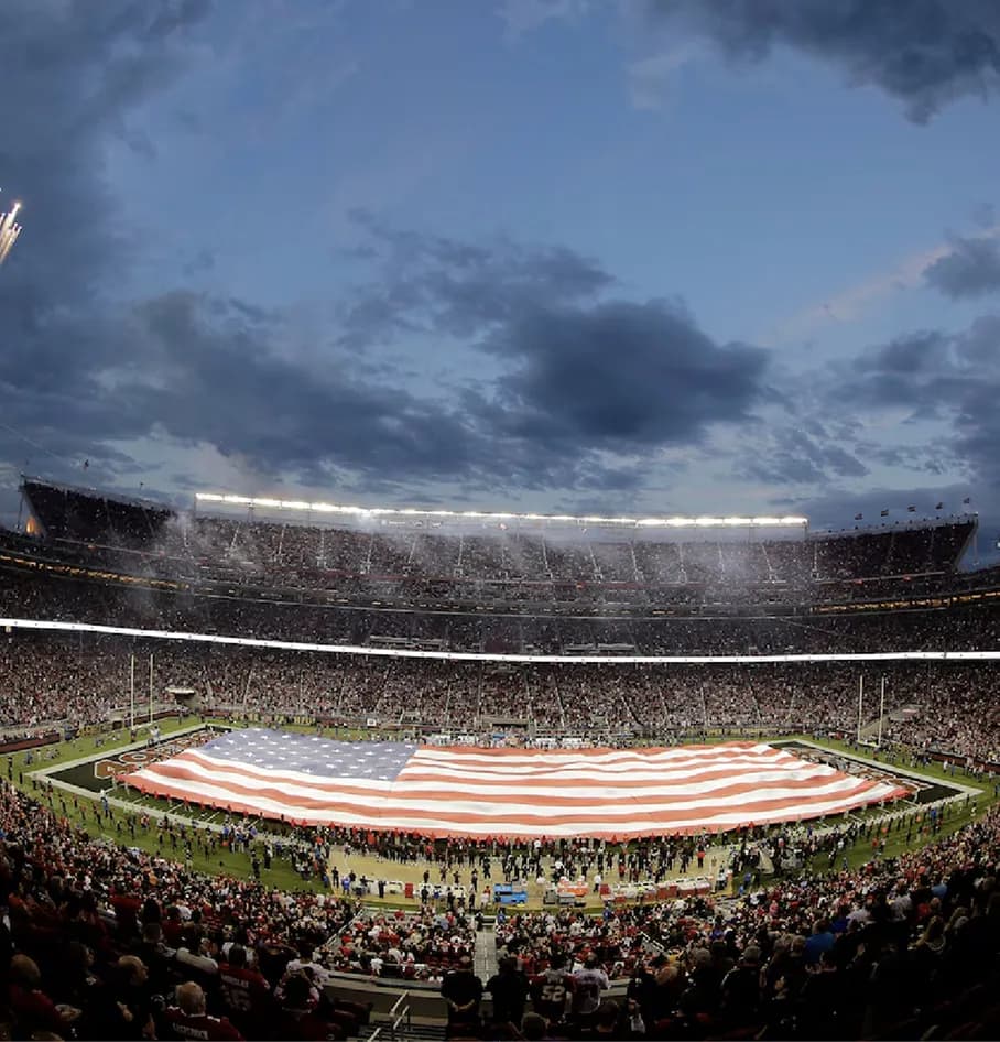 levis stadium interior